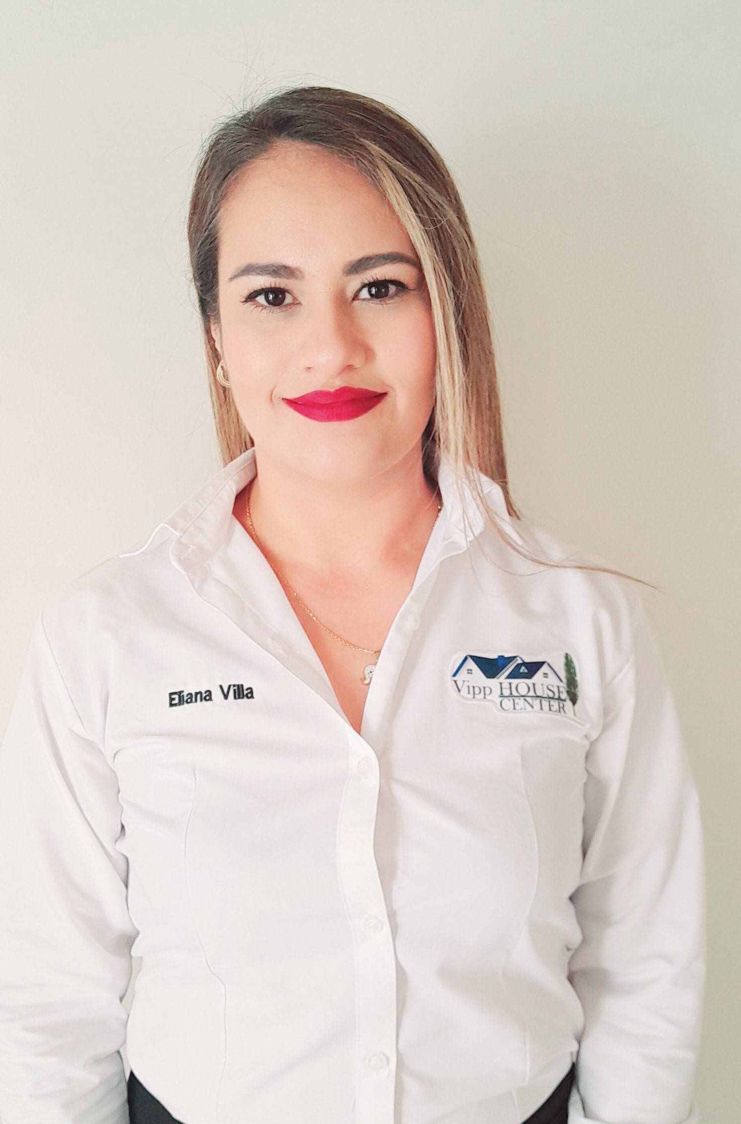 ASESOR INMOBILIARIO ELINA MARIA VILLA ALDECOA